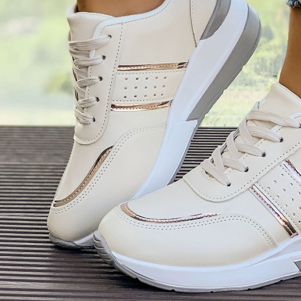 Round Toe Lace Up Sneakers