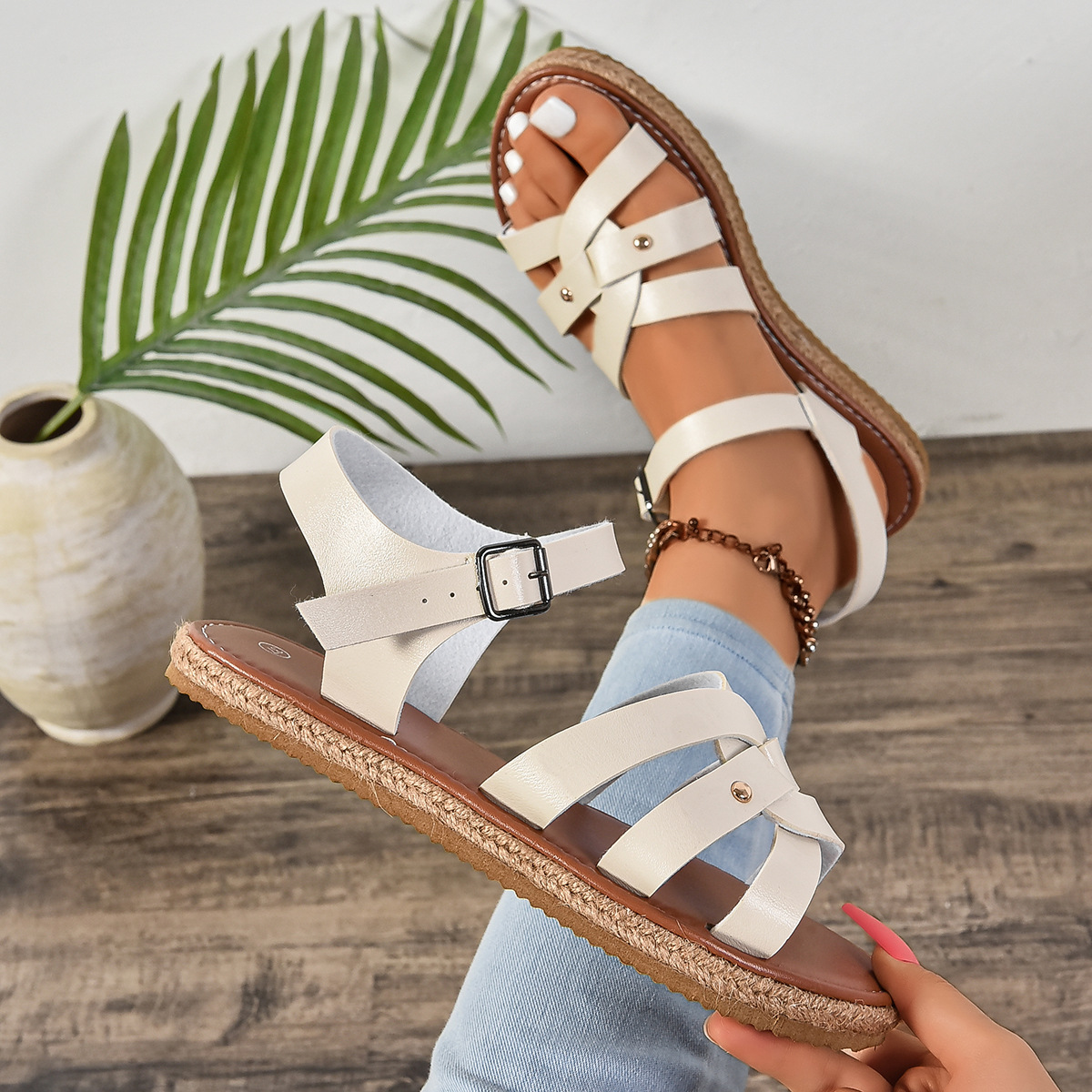 Rivet Decor Open Toe Flat Sandals