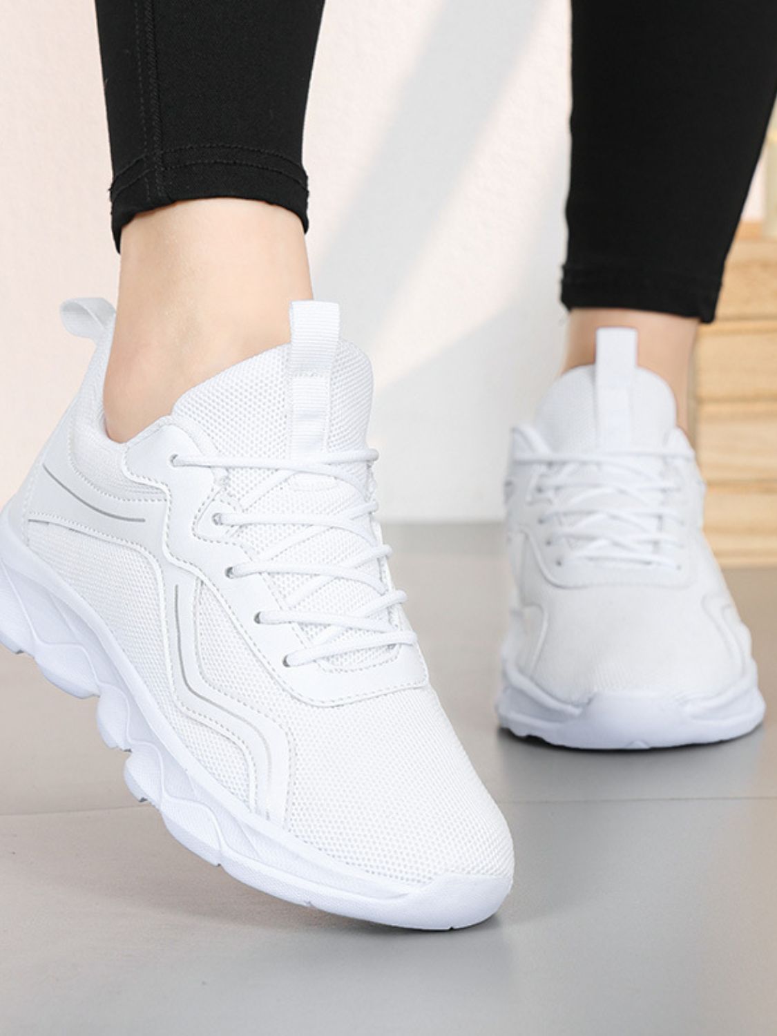 Lace Up Mesh Round Toe Platform Athletic
