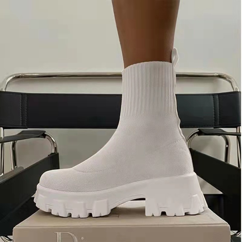 Round Toe Block Heels Boots