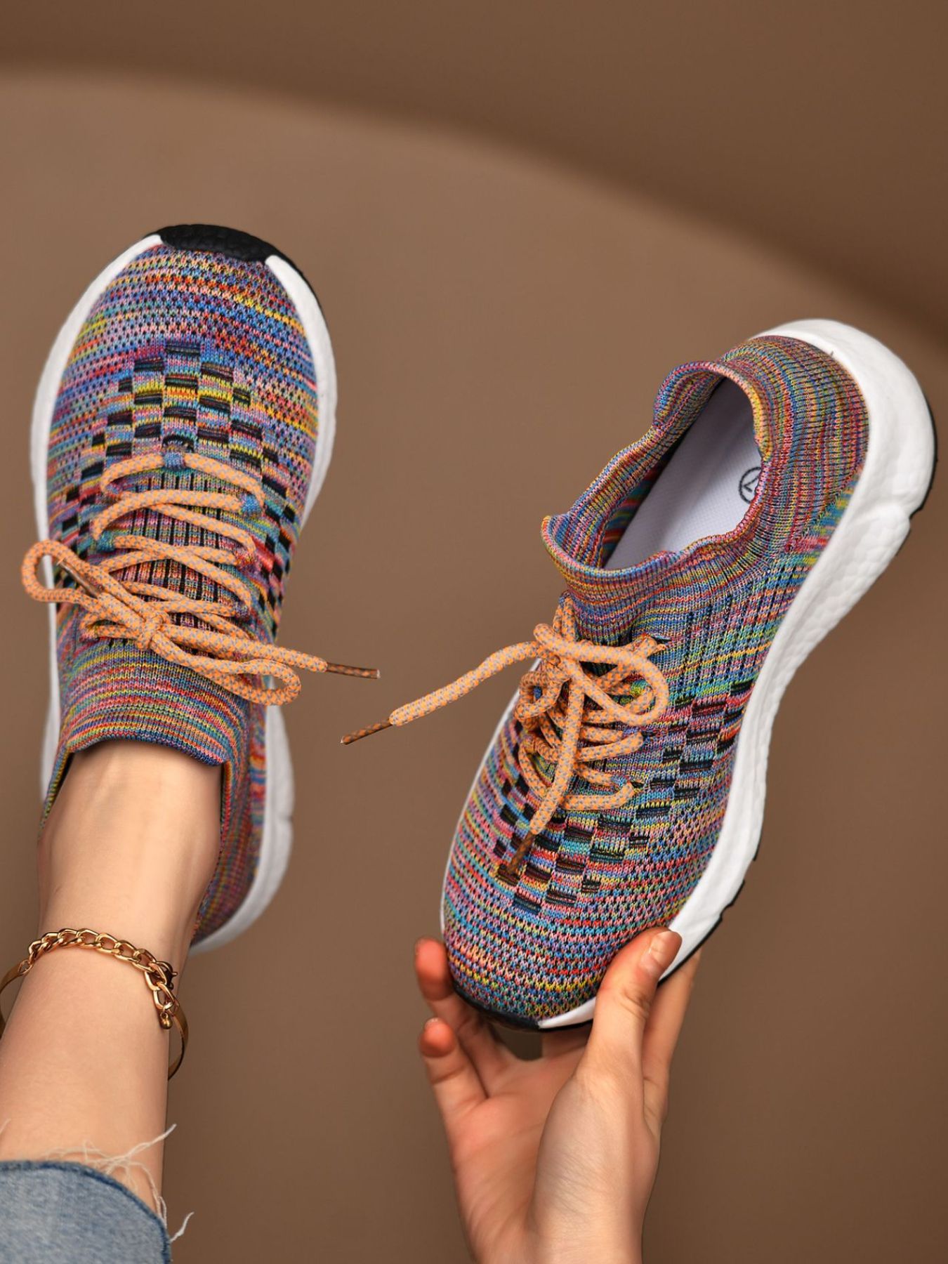 Round Toe Lace Up Athletic