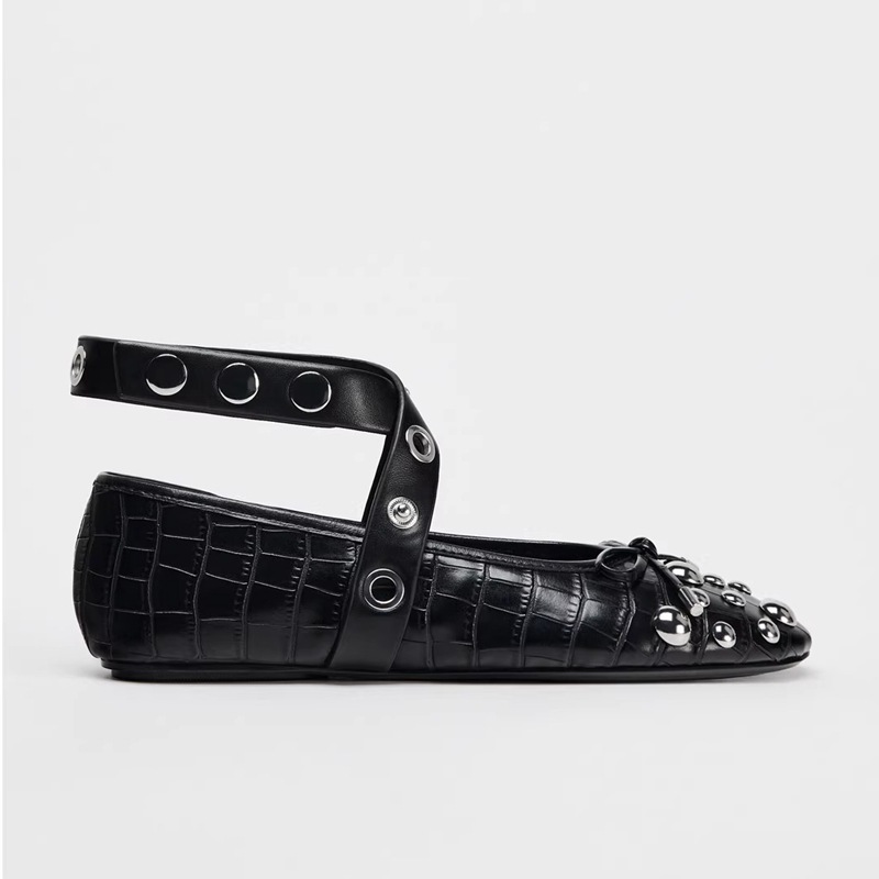 Round Toe Flats Slip-Ons