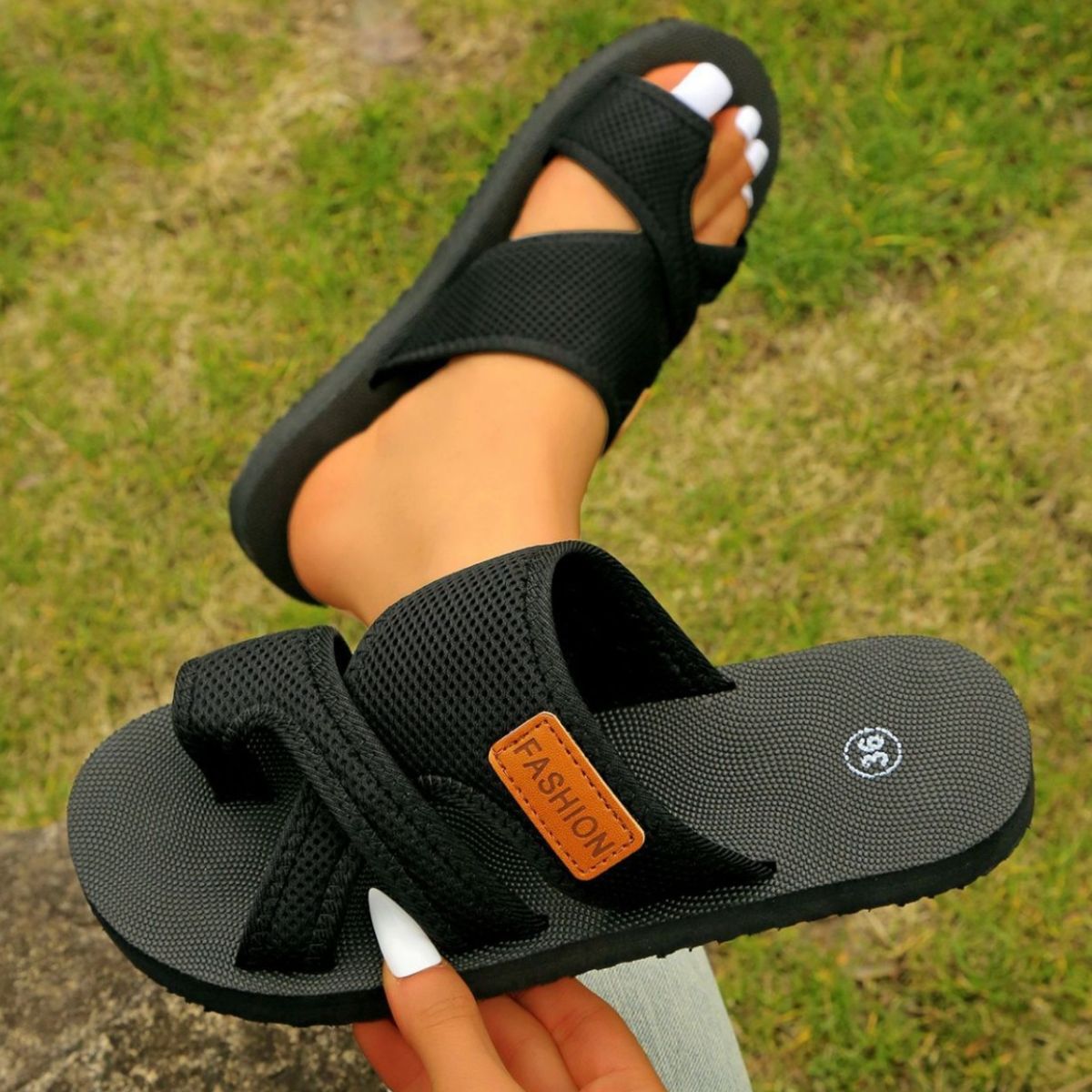 Toe Loop Flats Sandals