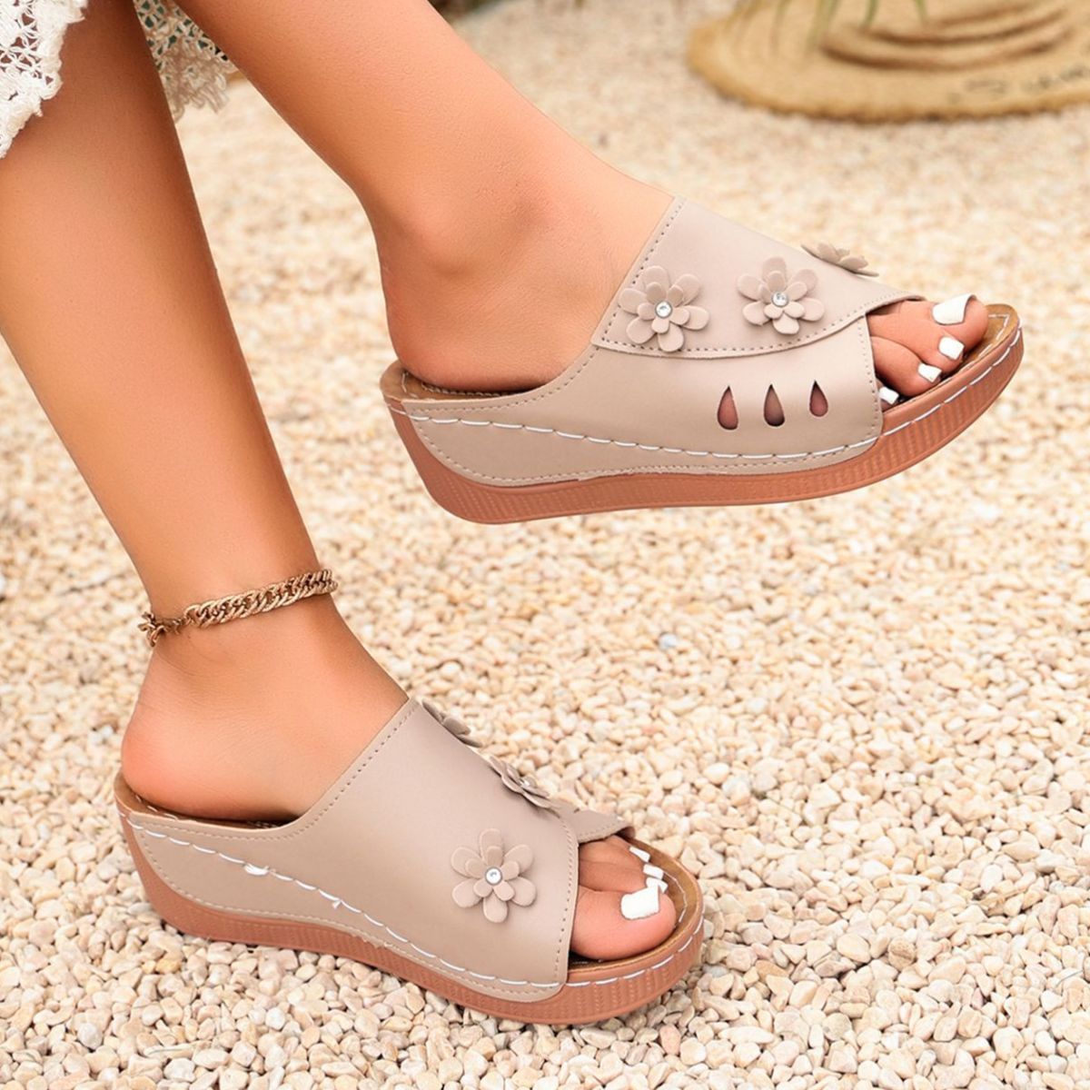 Comfortable Wedge Sandals with Floral Embellishments