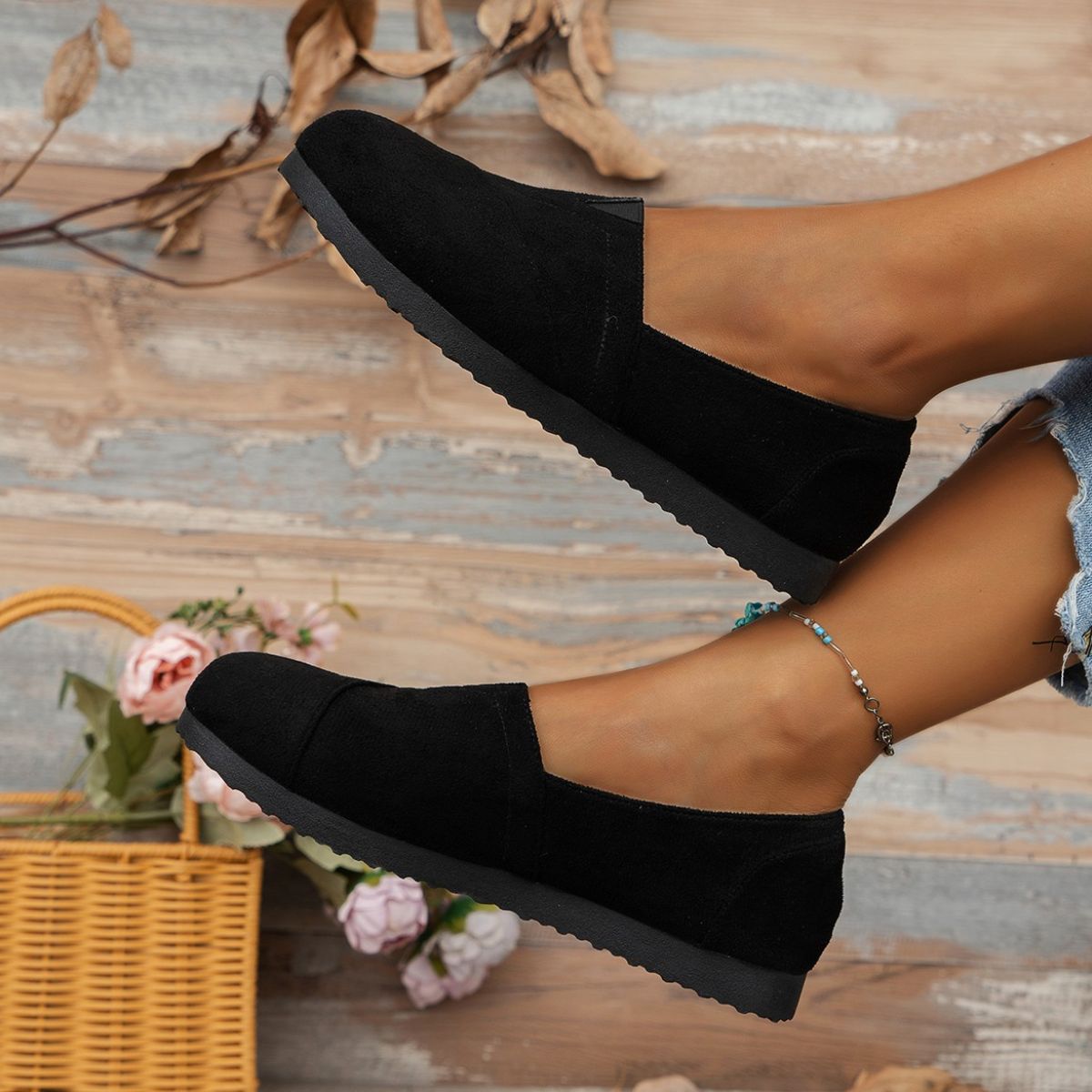 Round Toe Flats Slip-Ons