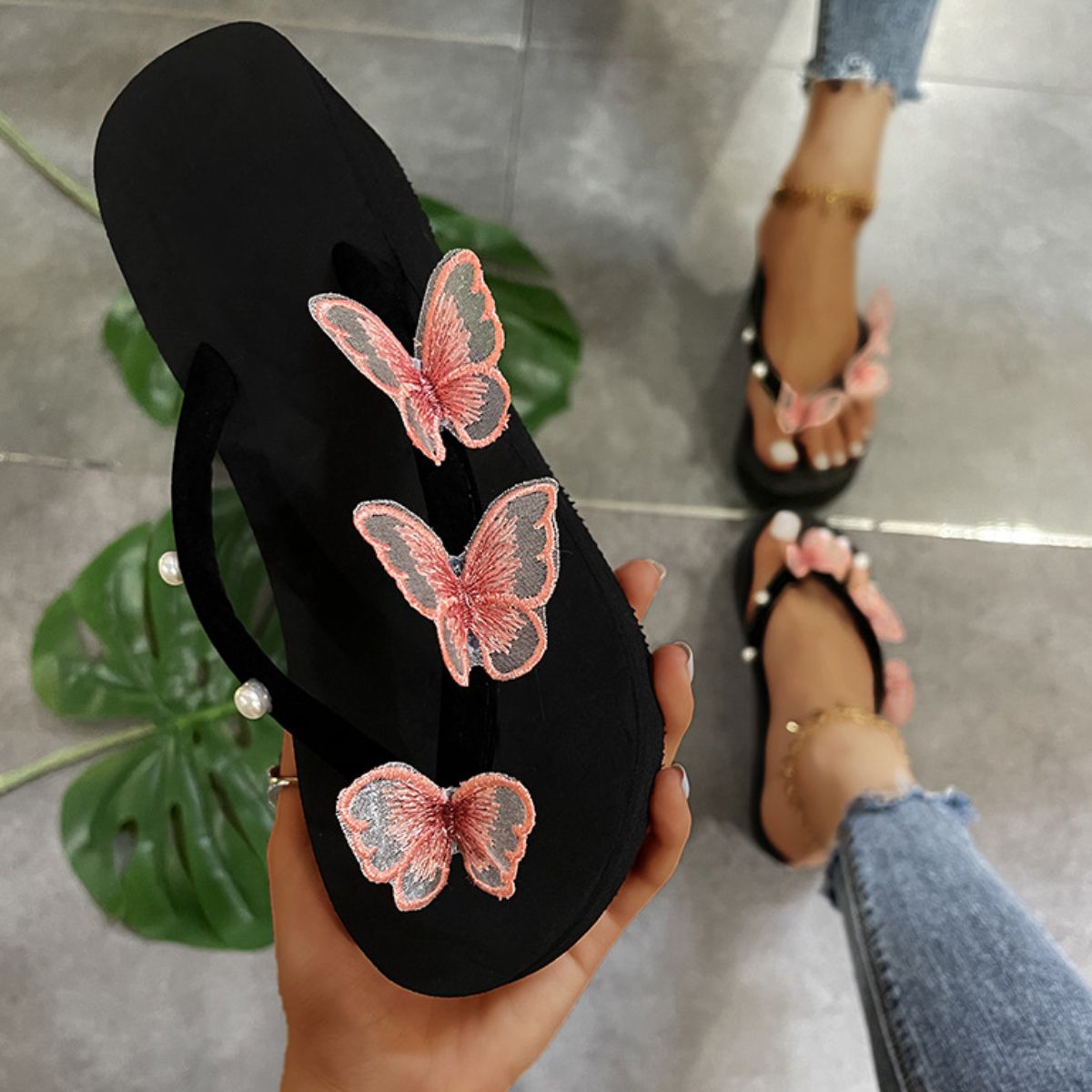 Toe Post Platform Sandals