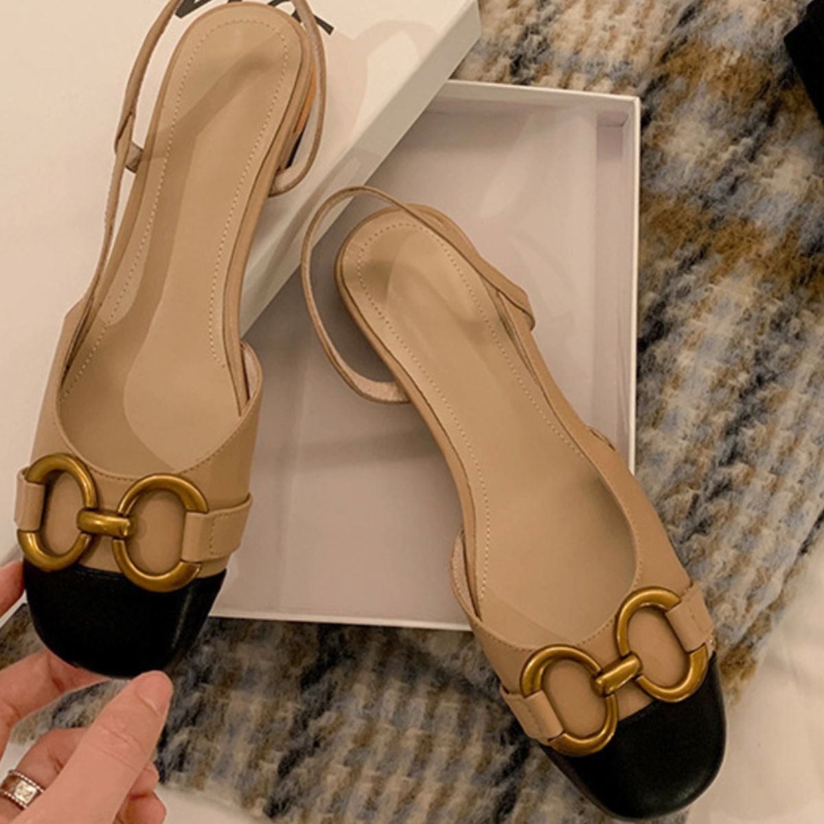 Chain Detail Flats Sandals