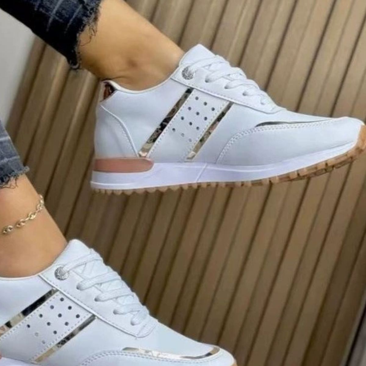 Round Toe Lace Up Athletic