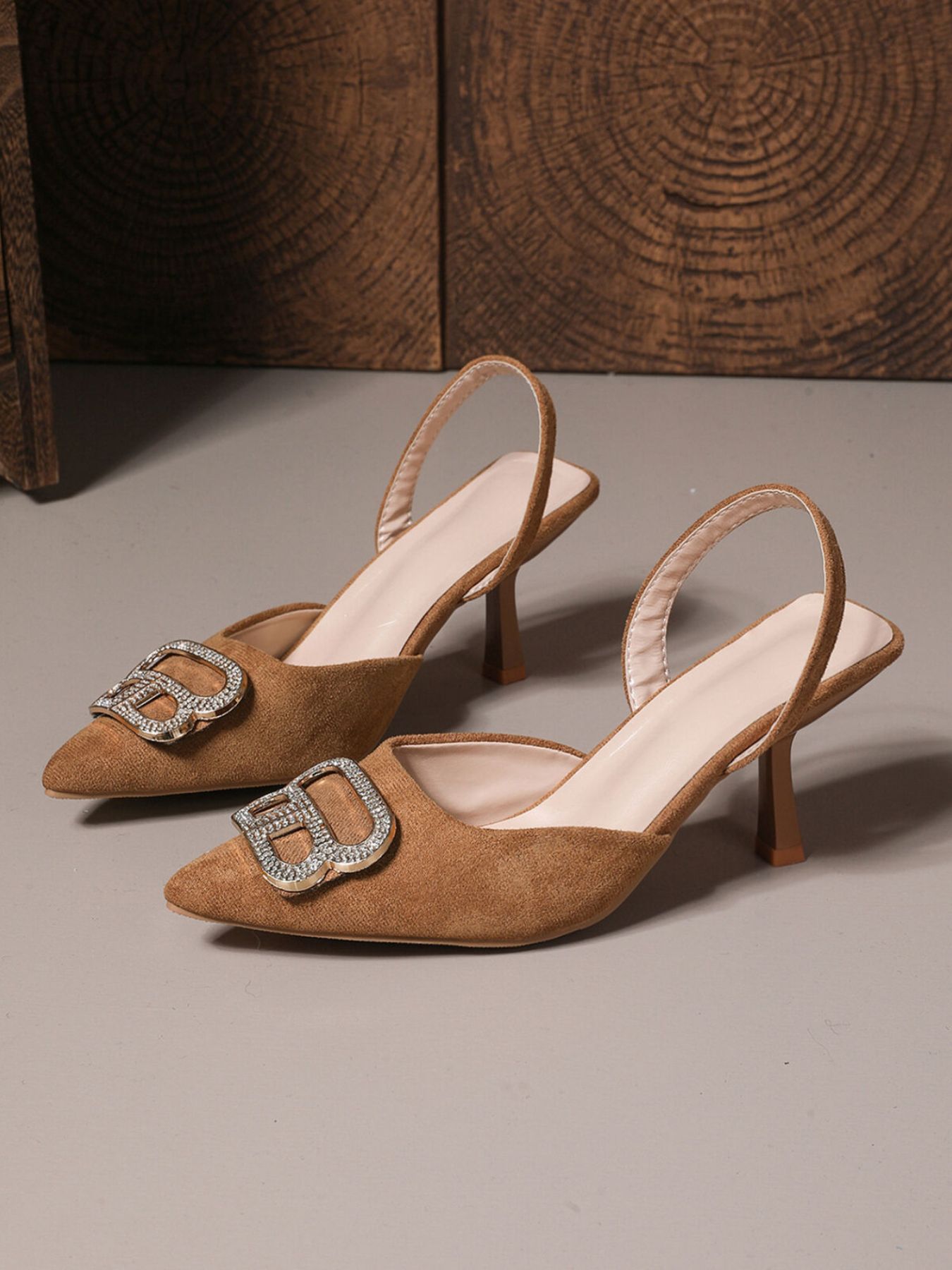 Point Toe Mid Heel Pumps