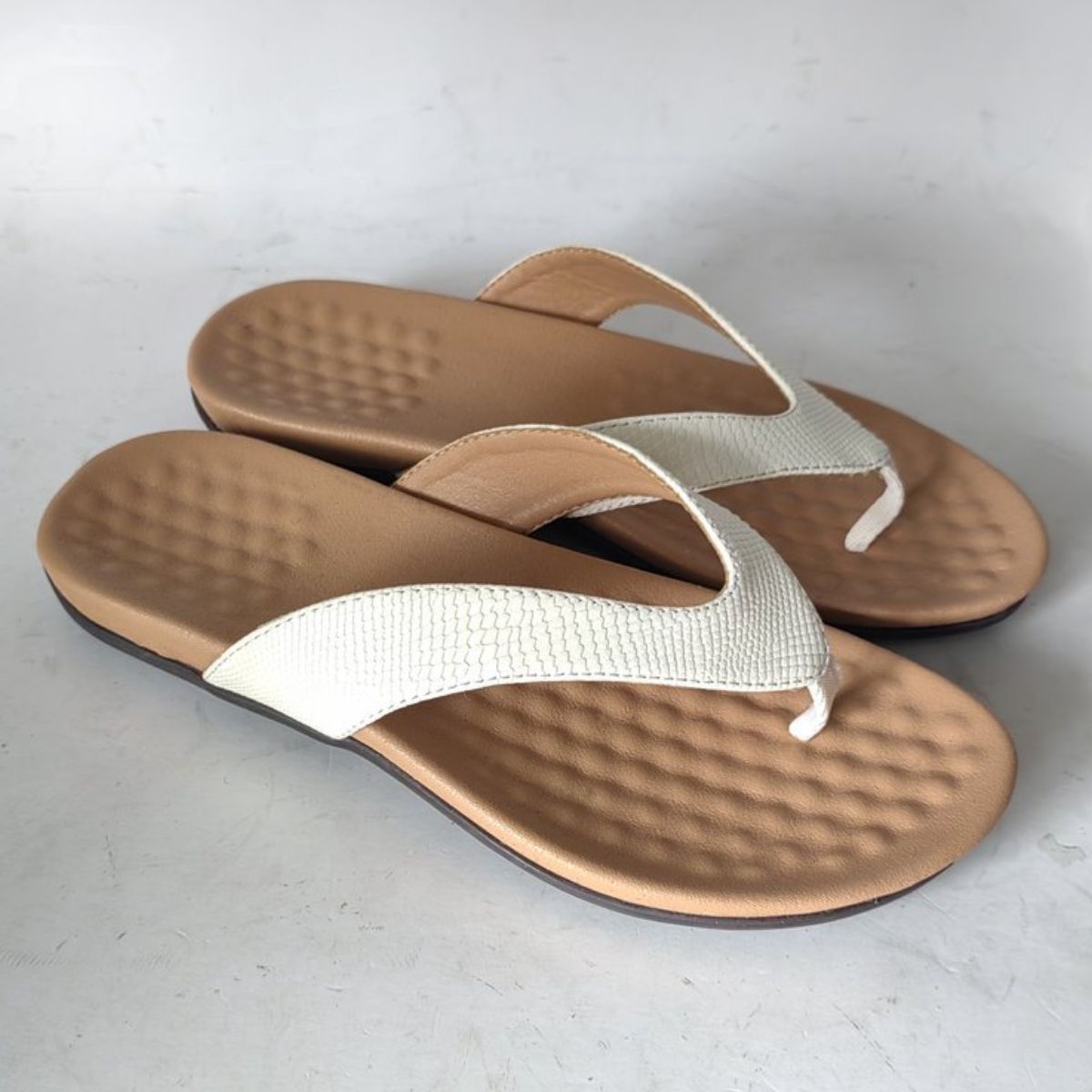 Toe Post Platform Sandals