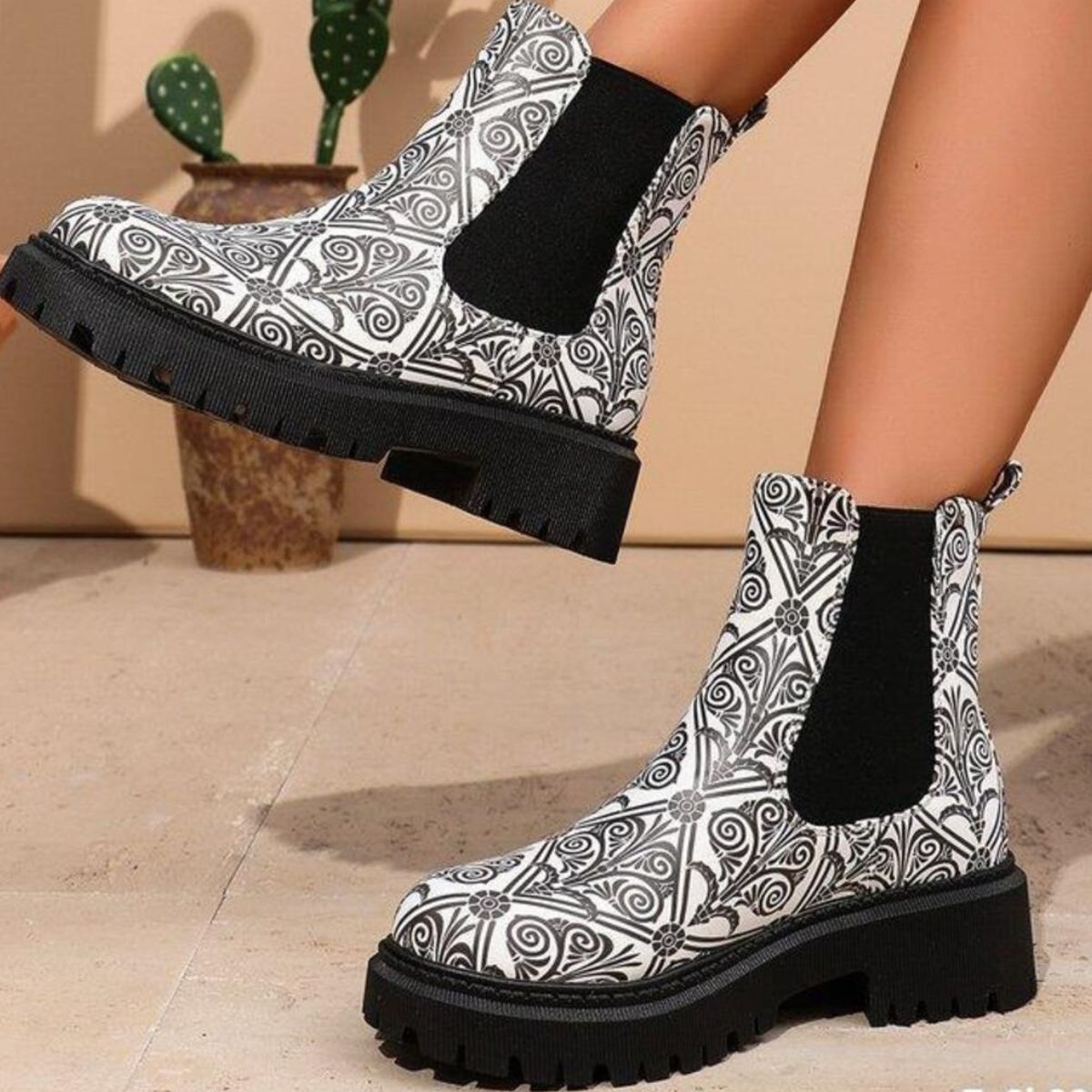 Round Toe Chunky Heel Ankle Boots