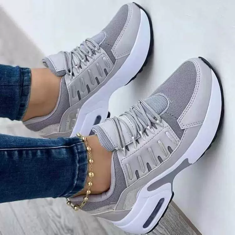 Lace Up Round Toe Sneakers