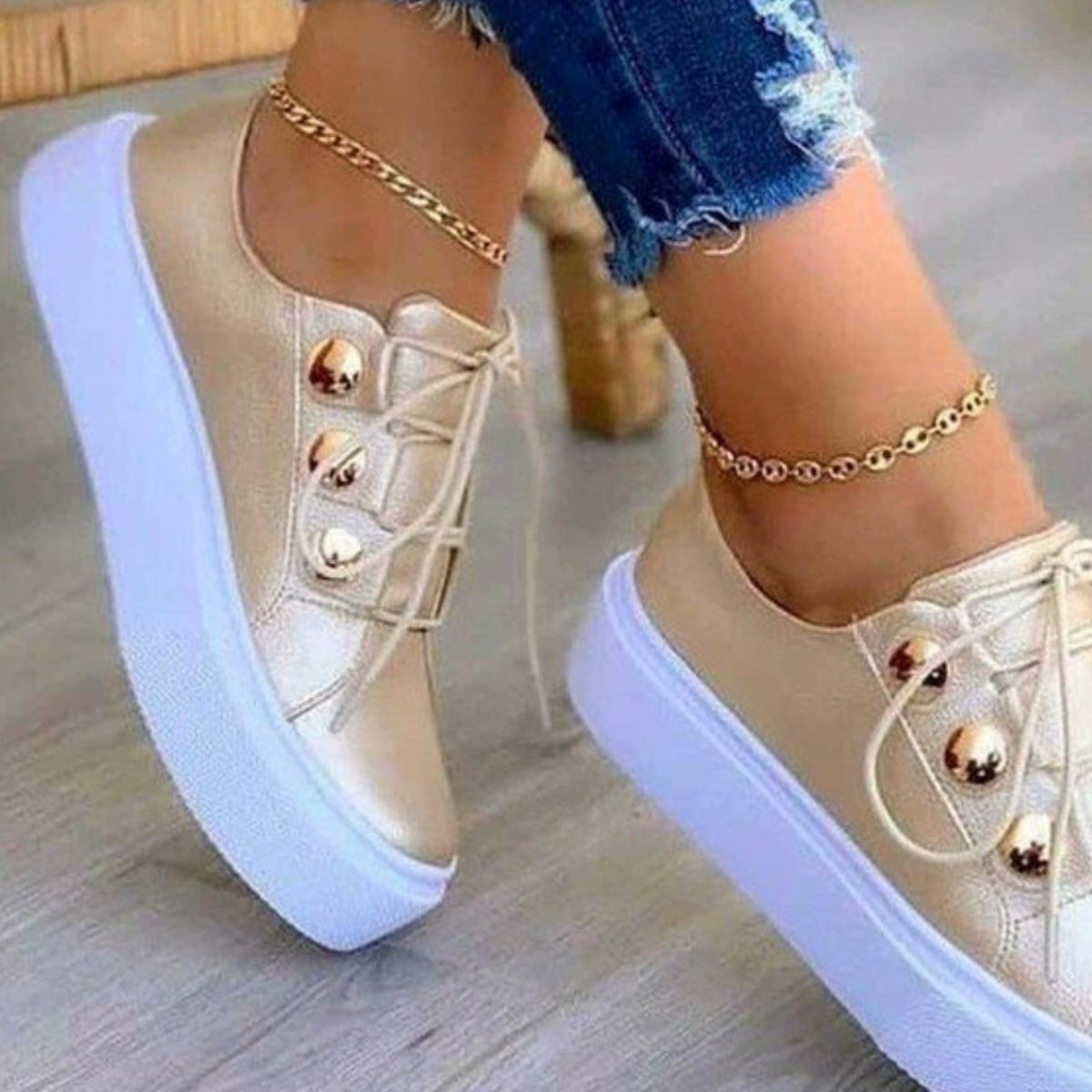 Round Toe Platform Sneakers