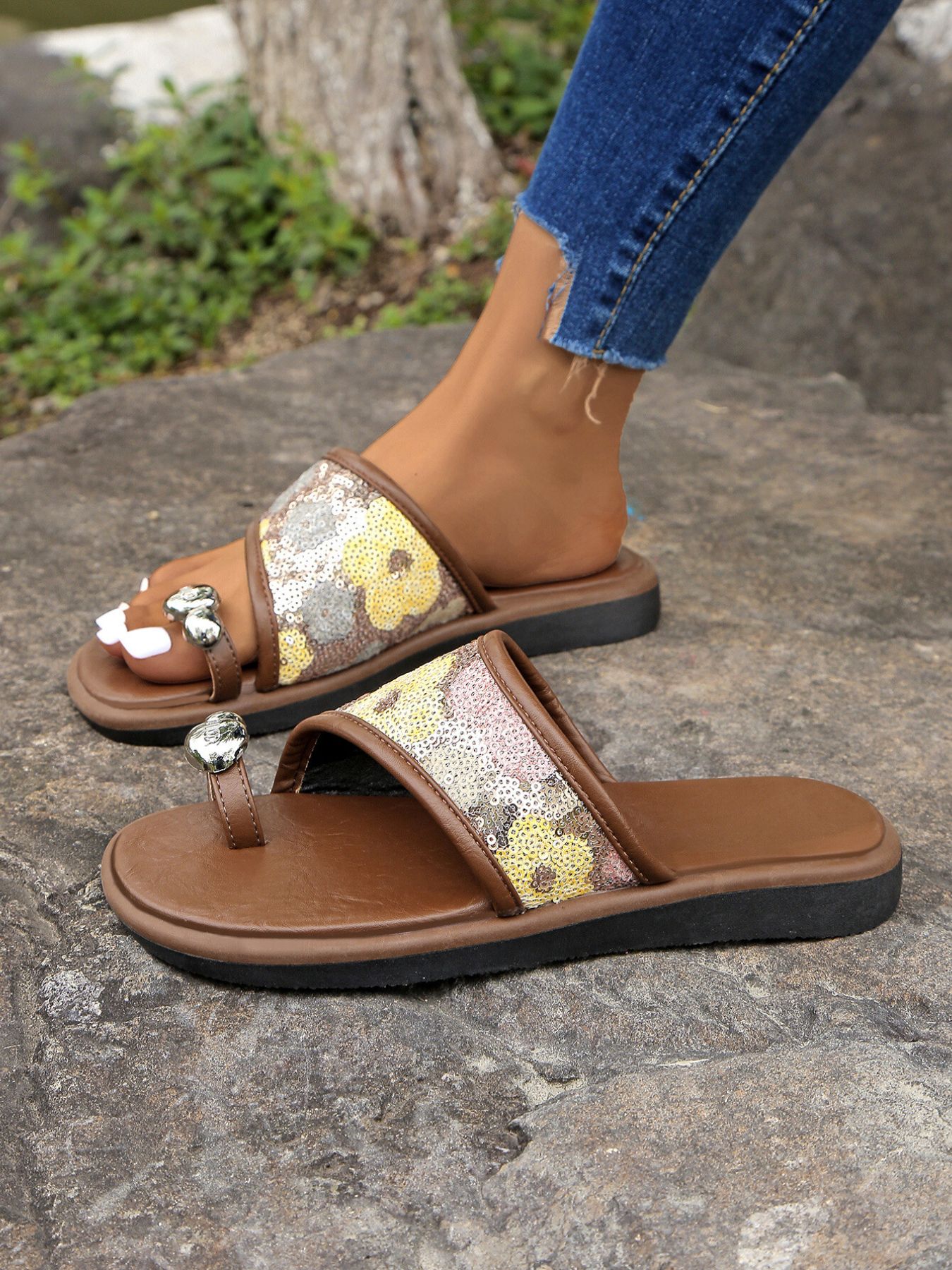 Sequin Toe Loop Flats Sandals