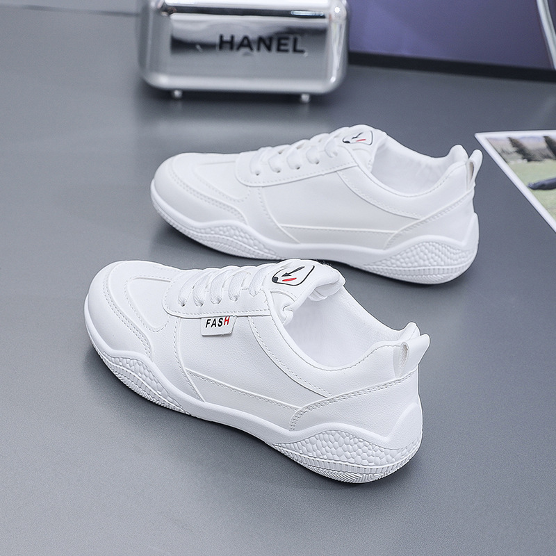 Lace Up Round Toe Flat Athletic