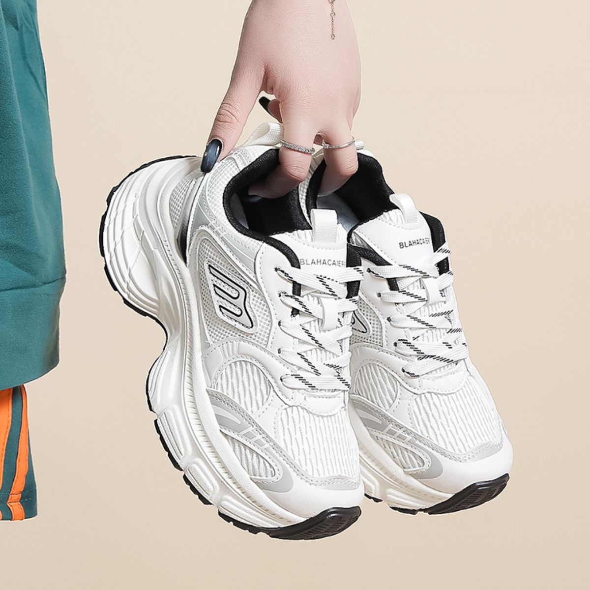 Letter Lace-Up Round Toe Athletic Shoes