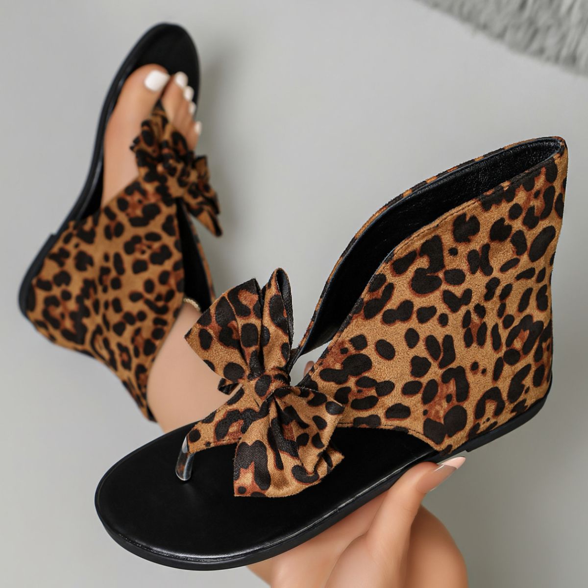 Bow Toe Post Flats Sandals