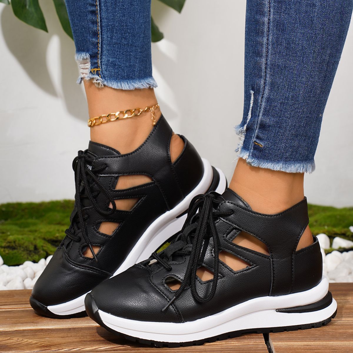 Round Toe Lace Up Sneakers