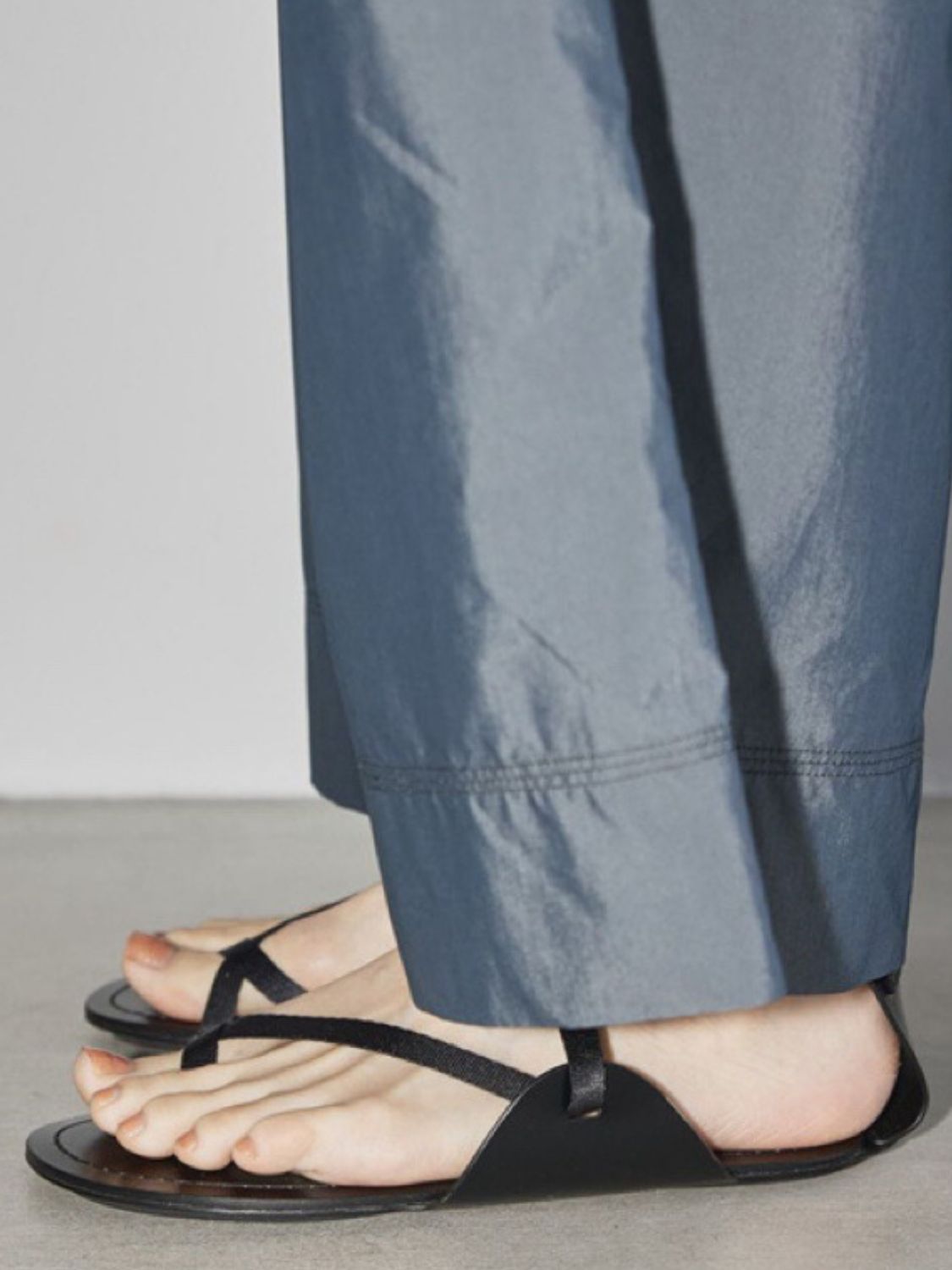 Toe Loop Flat Sandals