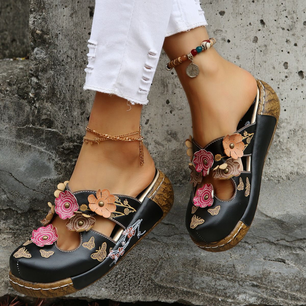 Round Toe Platform Sandals