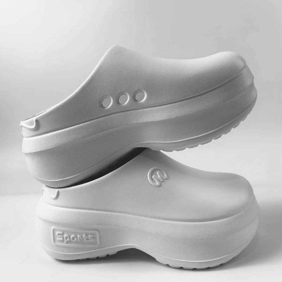 Round Toe Platform Sandals