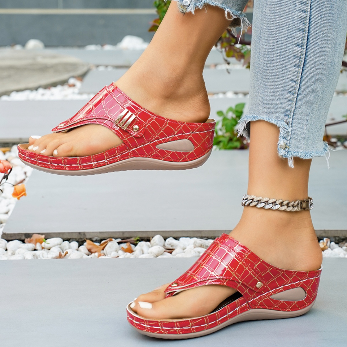 Toe Post Wedge Sandals