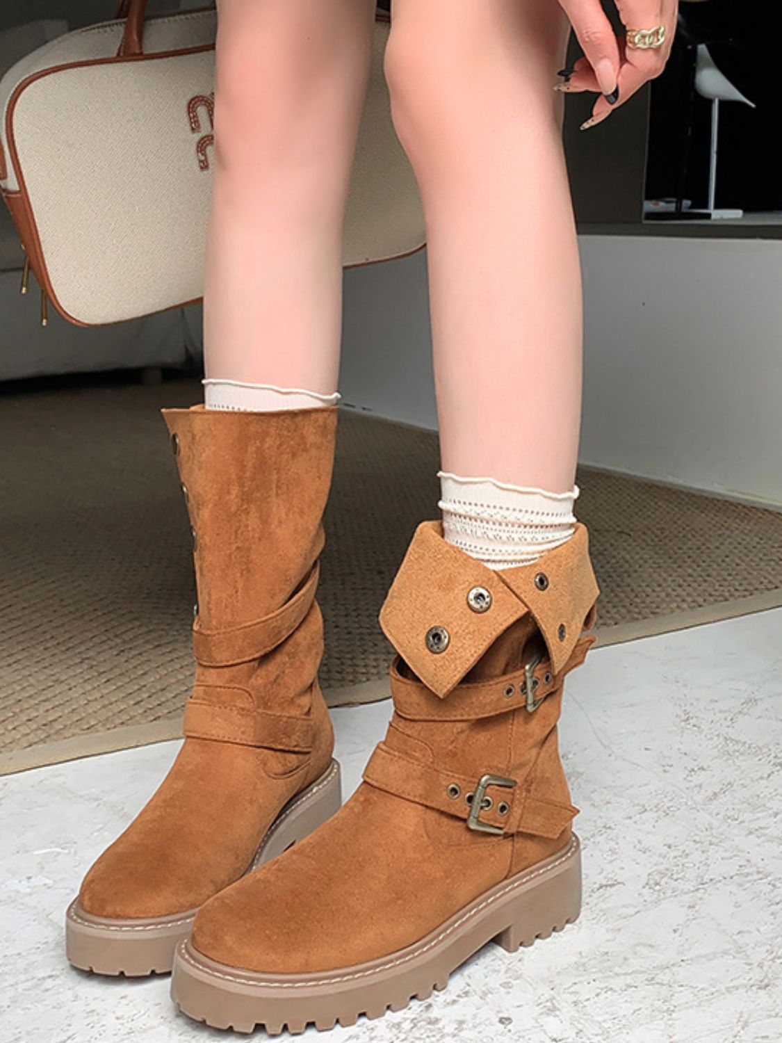 Round Toe Platform Boots