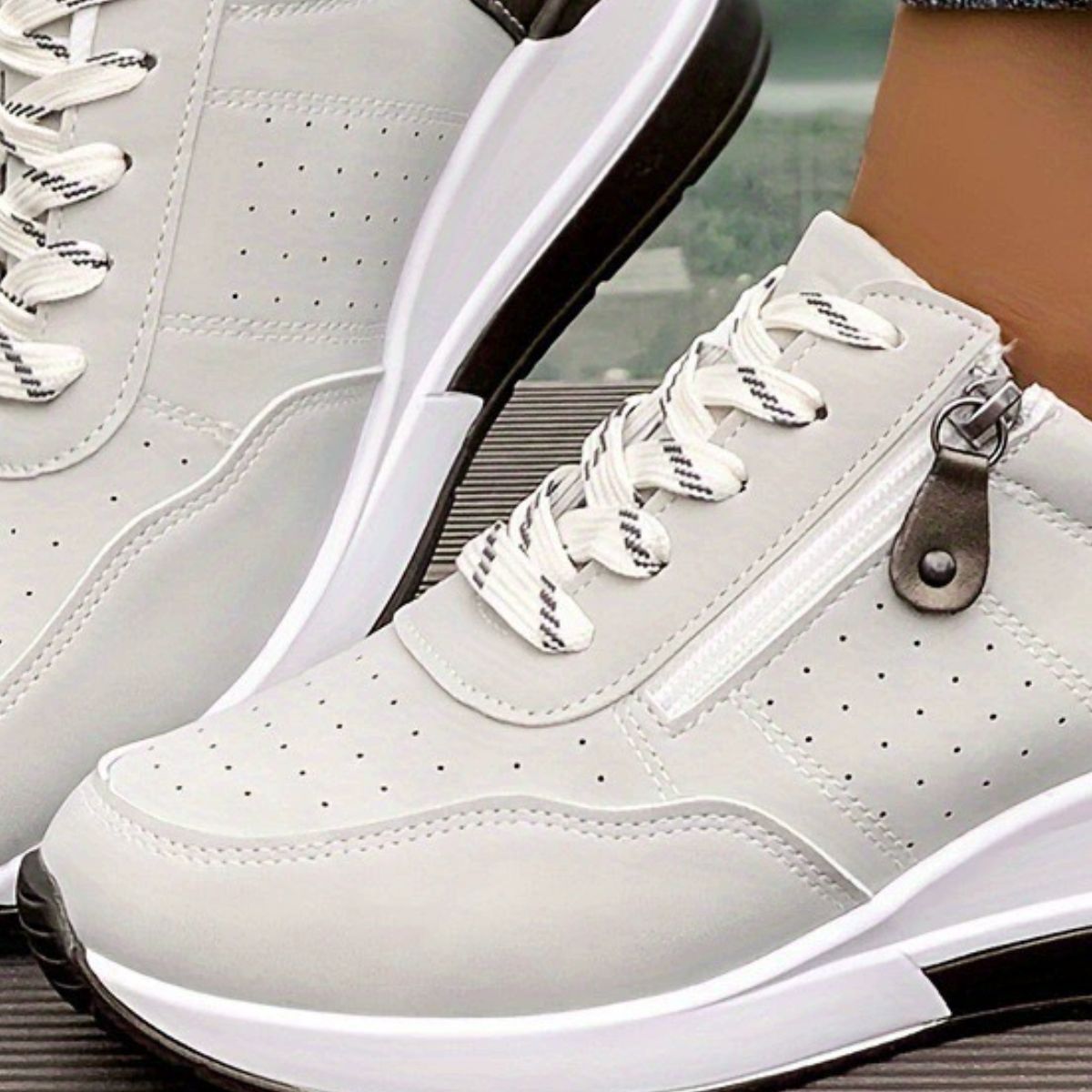Round Toe Lace Up Sneakers