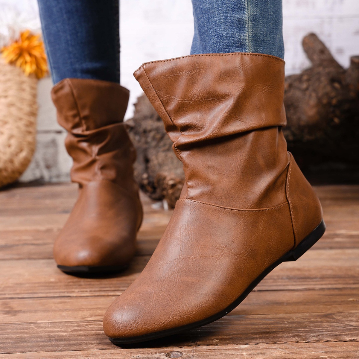 Flat Ankle Boots with Wrinkled Design