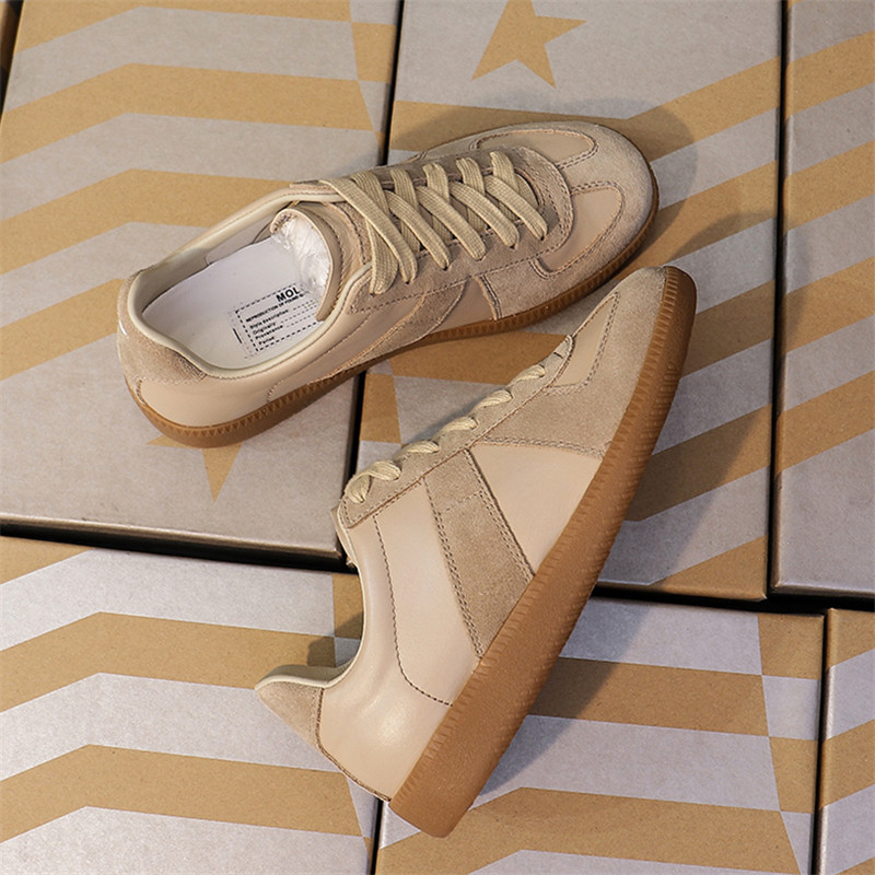 Round Toe Platform Sneakers