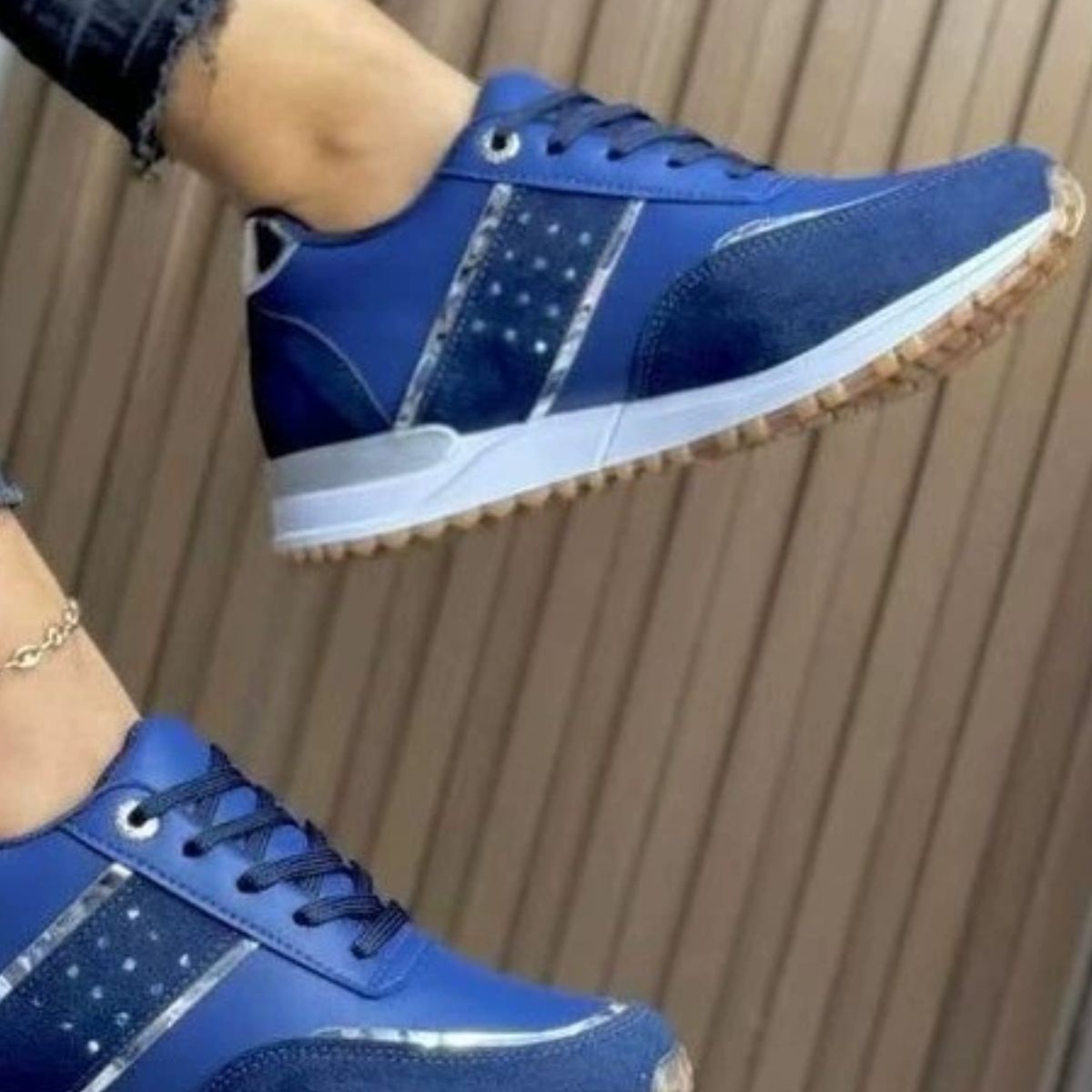 Round Toe Lace Up Athletic