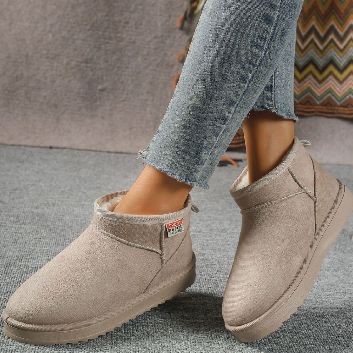 Round Toe Platform Boots