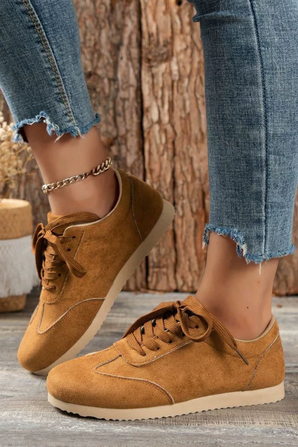 Lace Up Round Toe Sneakers