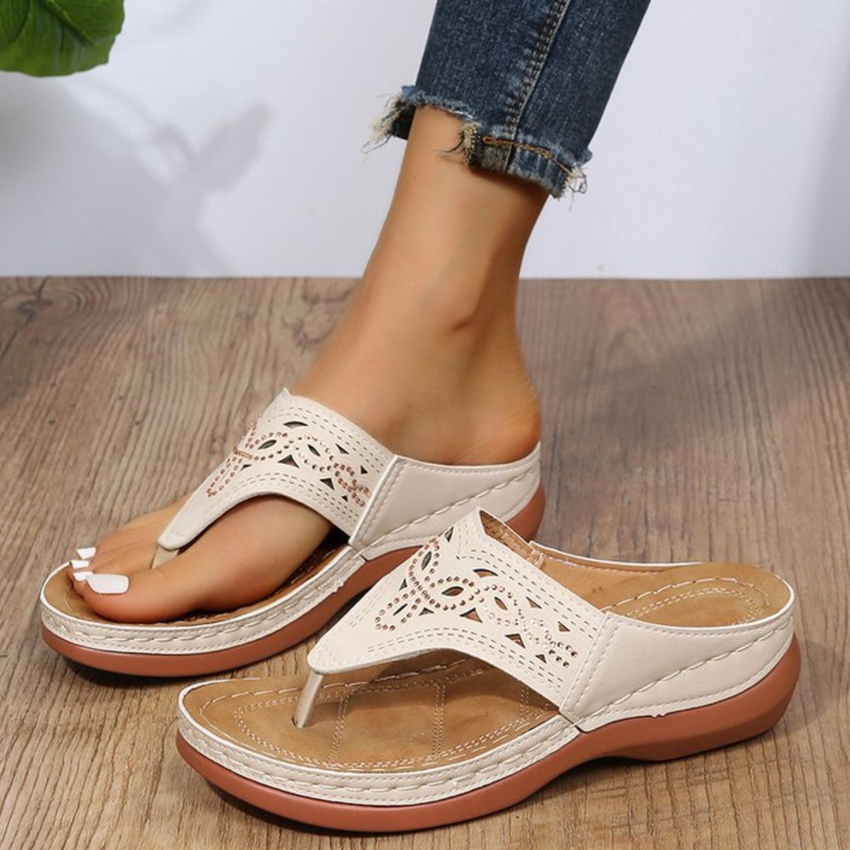 Toe Post Platform Sandals
