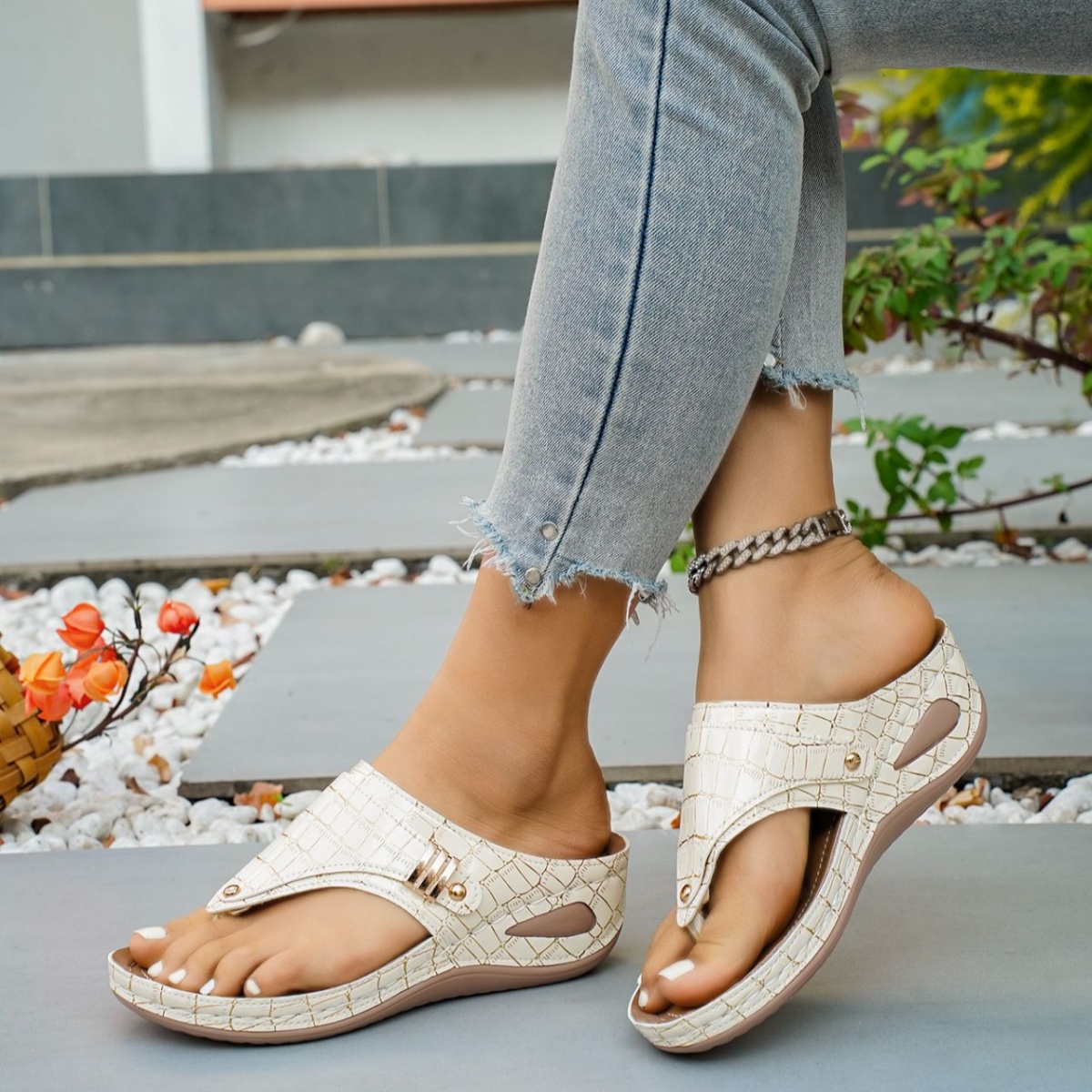 Toe Post Wedge Sandals