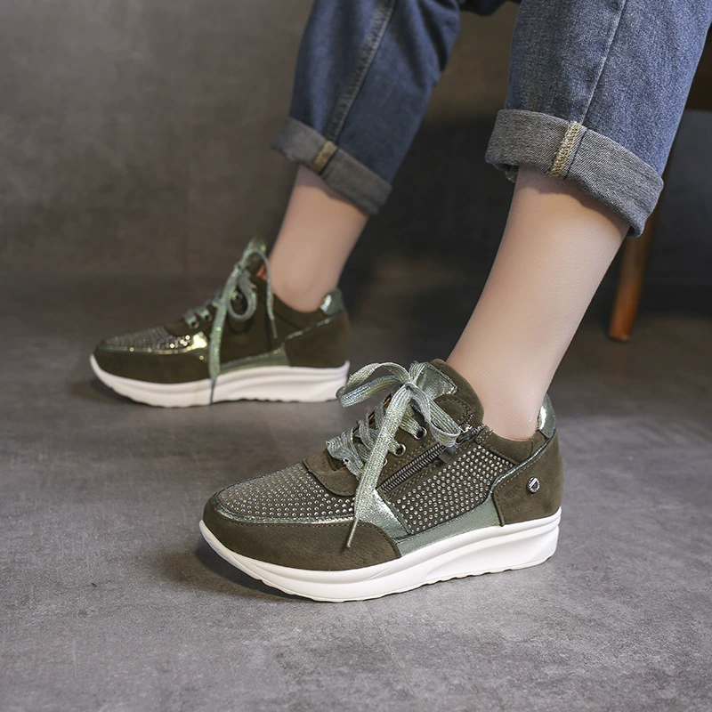 Lace Up Round Toe Sneakers