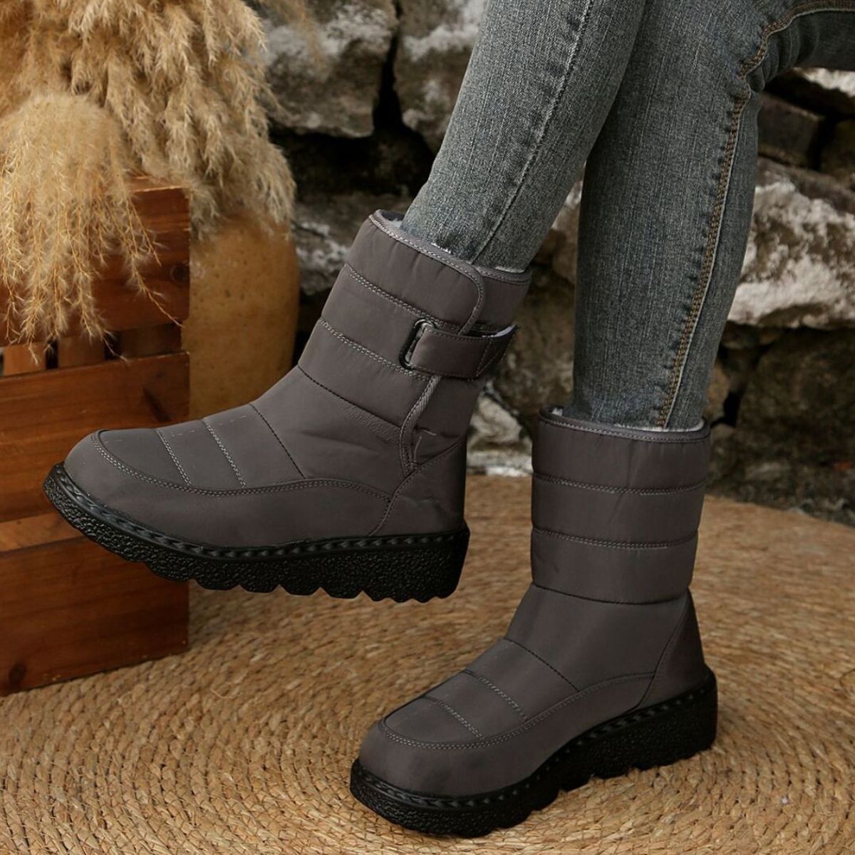 Round Toe Platform Boots