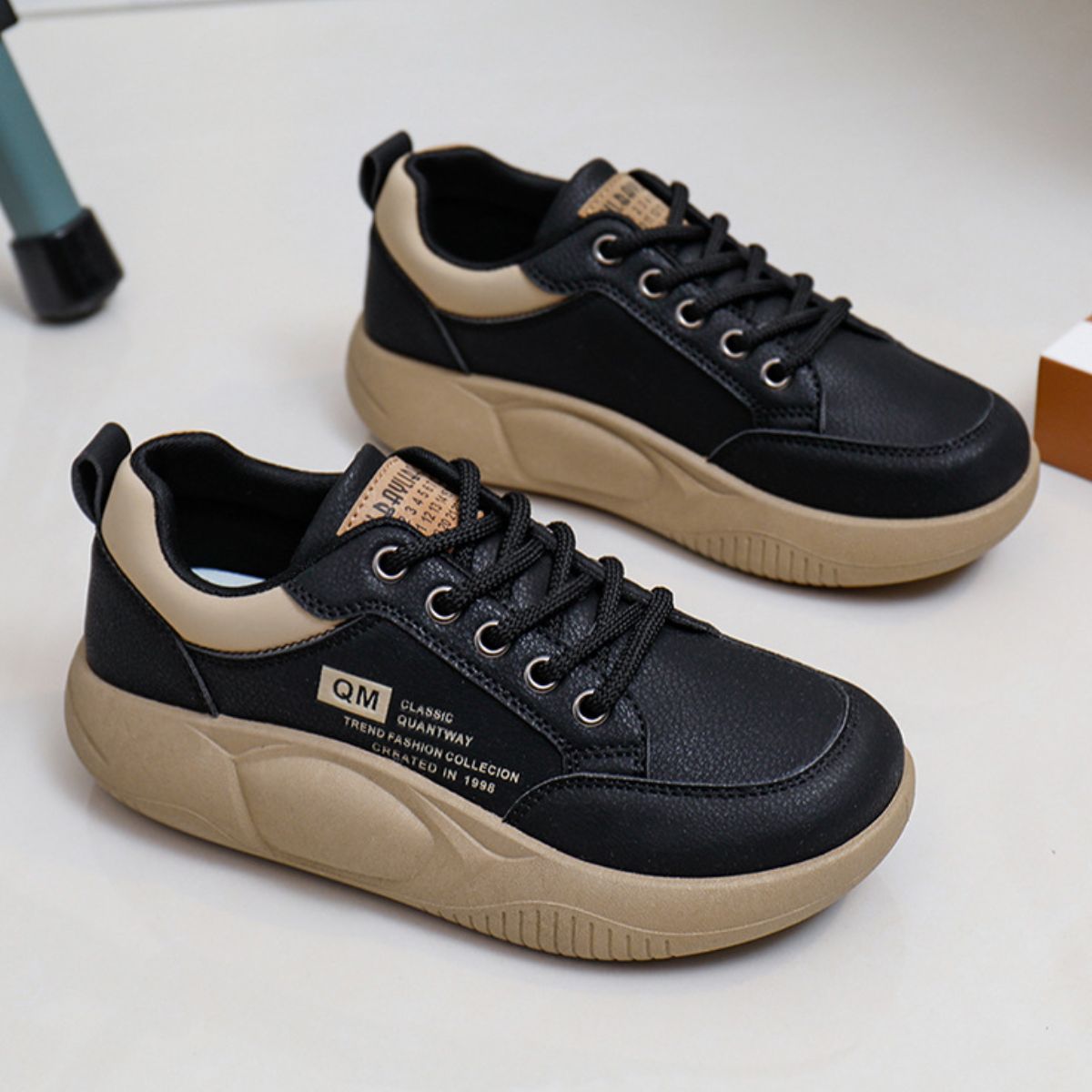 Lace Up Round Toe Platform Sneakers