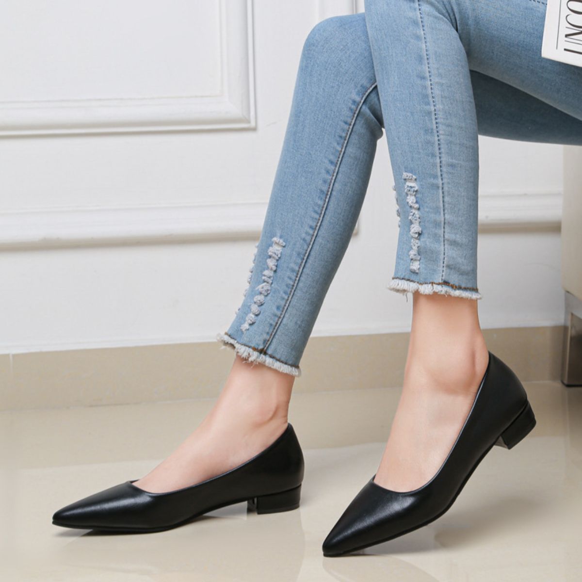 Pointed Toe Low Heel Pump
