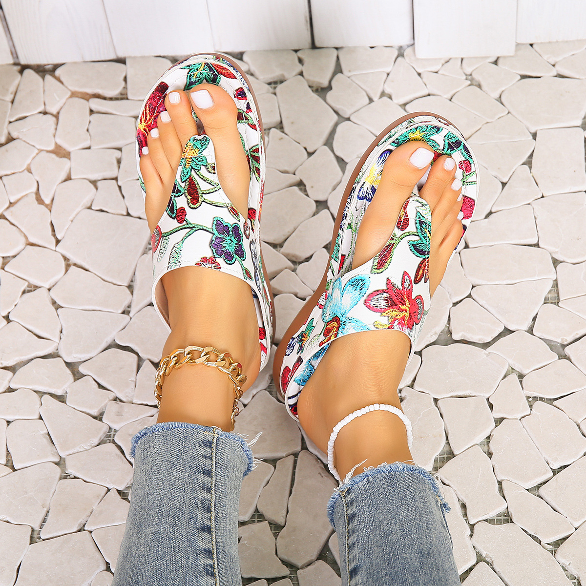 Floral Print Toe Post Sandals