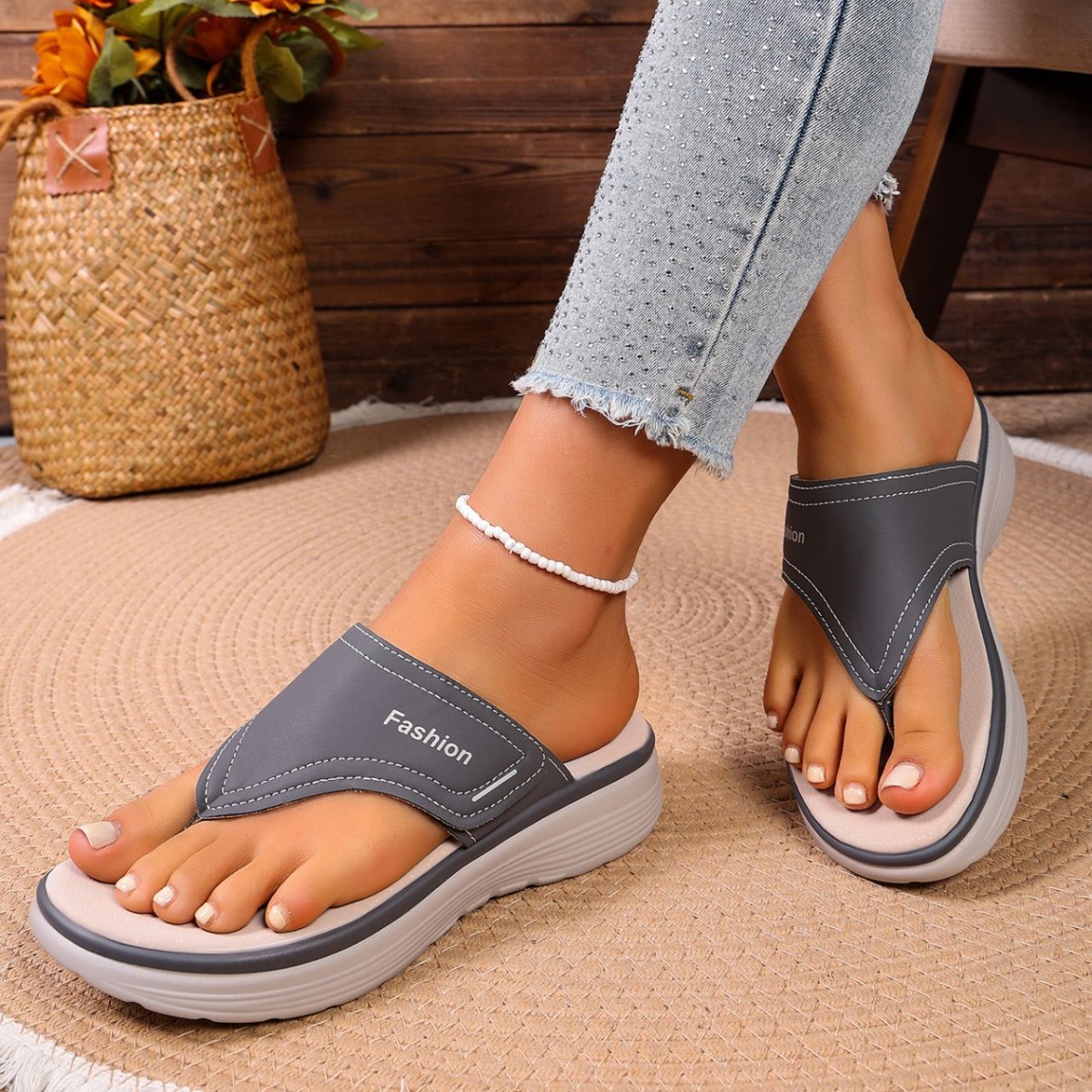 Toe Post Platform Sandals