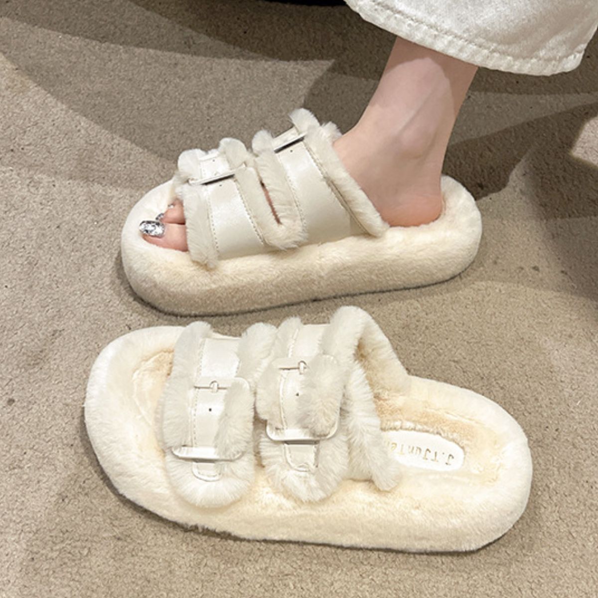 Fuzzy Buckle Detail Slippers