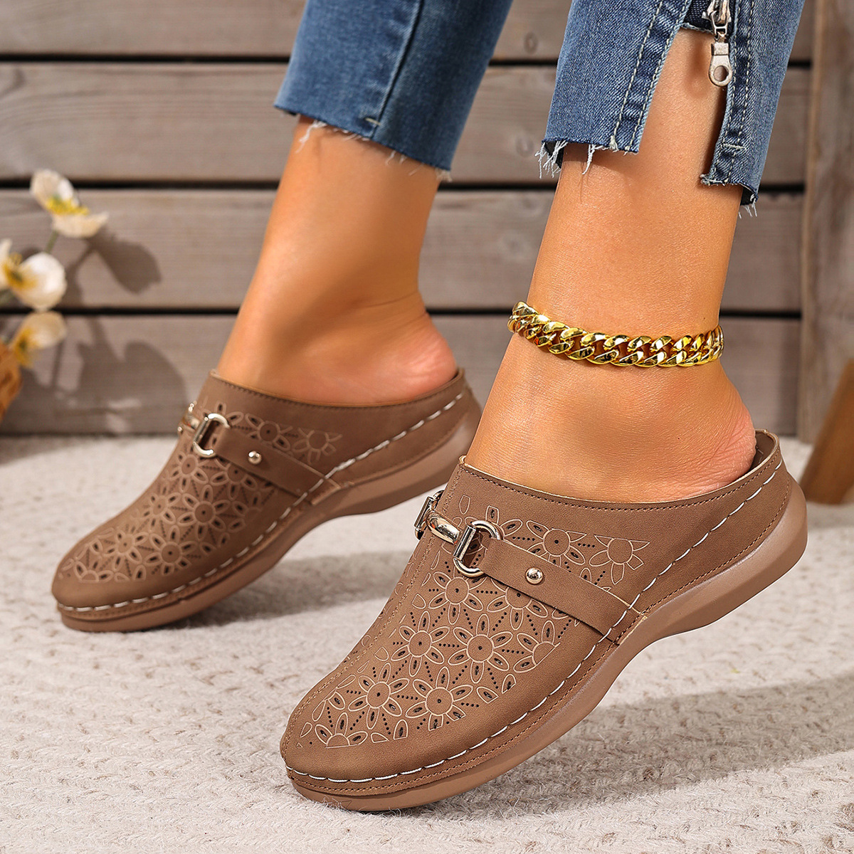 Round Toe Wedge Sandals