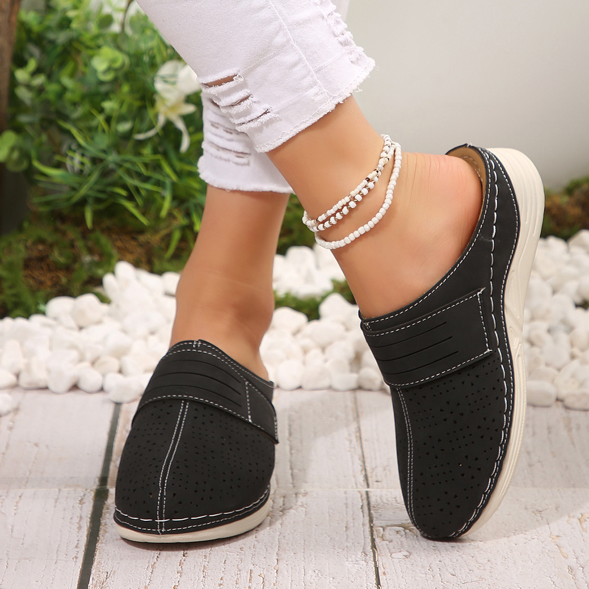 Round Toe Wedge Sandals