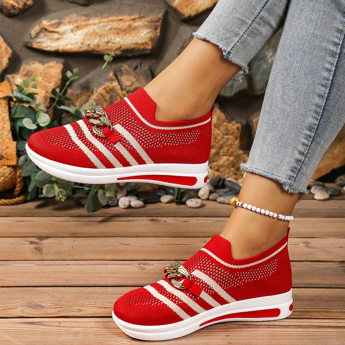 Breathable Mesh Round Toe Slip-Ons