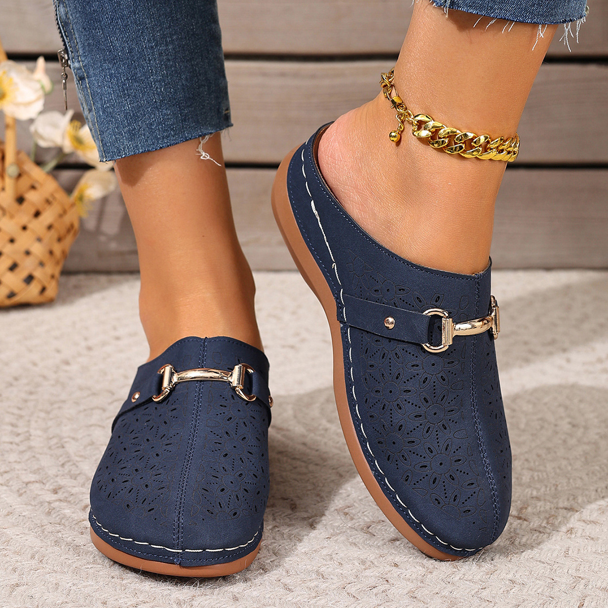 Round Toe Wedge Sandals