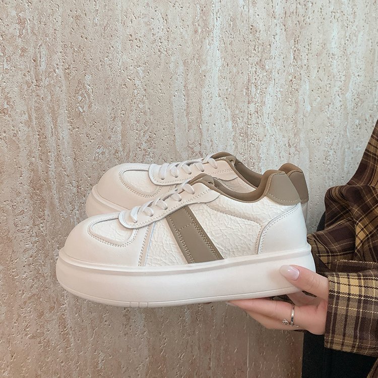 Round Toe Lace Up Platform Sneakers