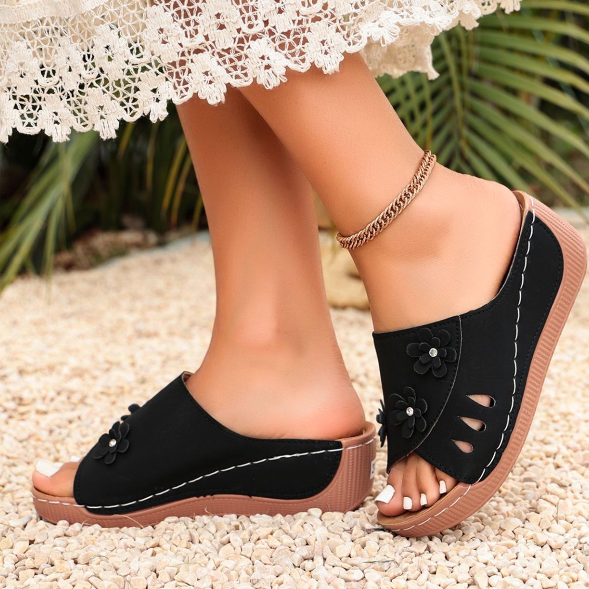 Comfortable Wedge Sandals with Floral Embellishments