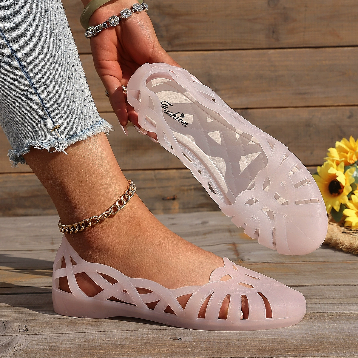 Round Toe Flats Sandals