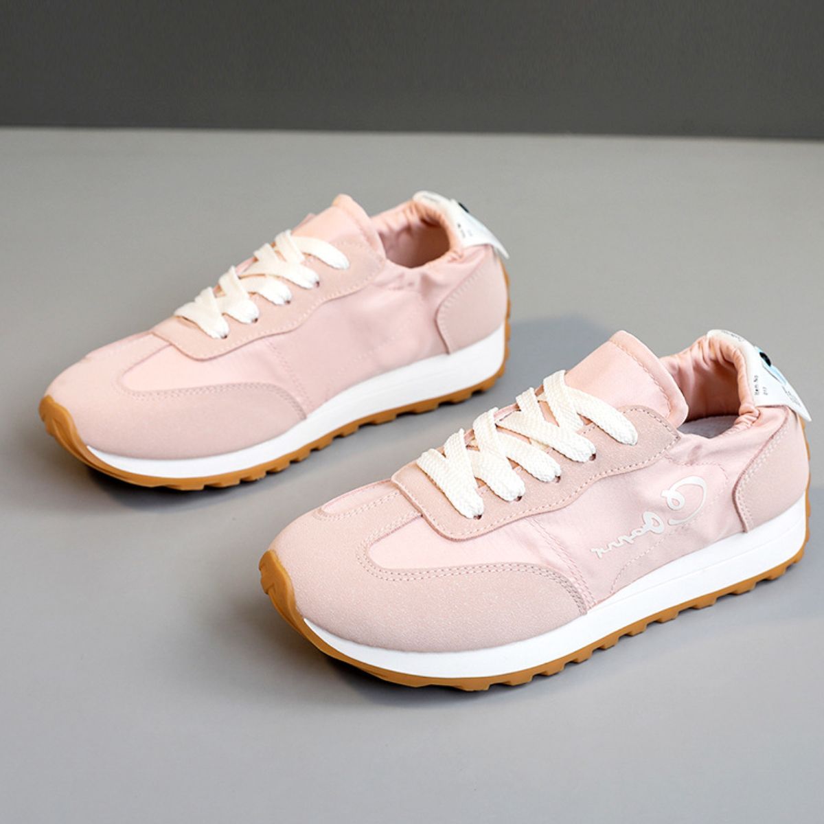 Contrast Round Toe Athletic